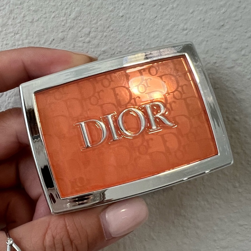 Dior Rosy Glow 004 Coral